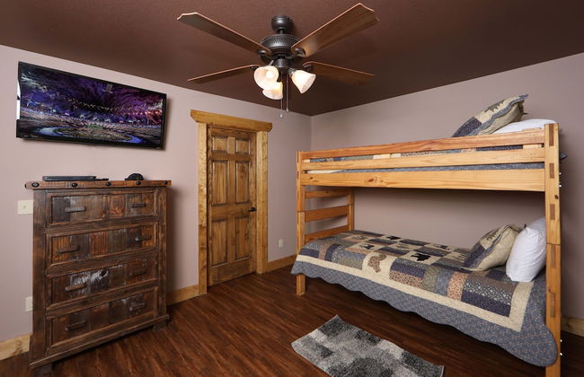 Above It All - Four Bedroom Cabin - Foto 8