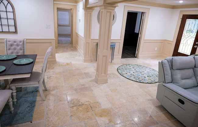 5Bdrm 3.5Bath 12Beds - HOME BIG AS TEXAS - Foto 17