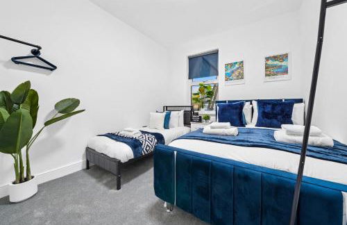 Deja Two Luxe 4BR House By AltoLuxo Short Lets & Serviced Accommodation With Free WiFi & Parking - Foto 27