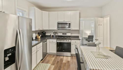 Beautiful Updated Home near Great Lakes Naval Base - Foto 3