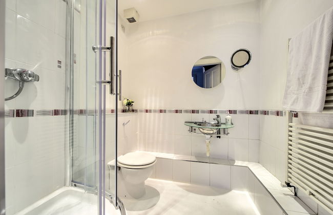 Alva - City Centre Apartment - Photo 15