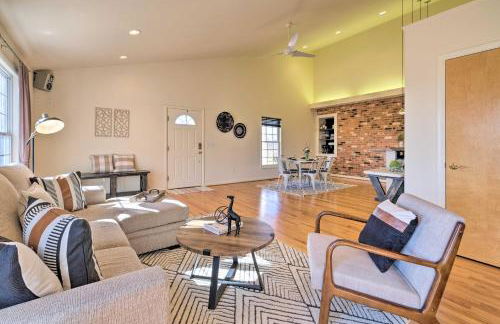 Pet-Friendly Cottage with Game Room and Fire Pit! - Foto 4