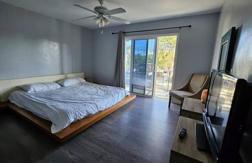 2bdr Bluff Heights Condo walking distance to beach - Foto 7