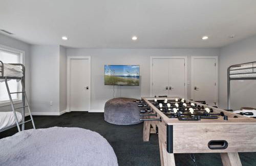 Piermont Waterfront Villa with Hot Tub - Photo 49