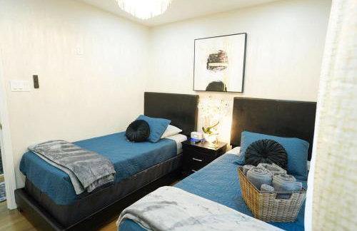 Modern Luxe Retreat -Heart of Chesterfield - Foto 17