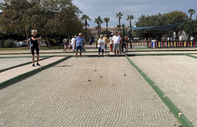 Comfortable Spacious Family House, Large Terrace and Garden, Beach and Bars - Foto 30