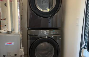 Sleek Avondale Condo Spa Bath 2 Bed King and Queen and Garage - Foto 3