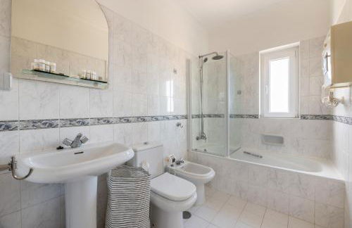 T2 Oásis Parque, Piscinas, Jacuzzi e ténis! - Foto 19