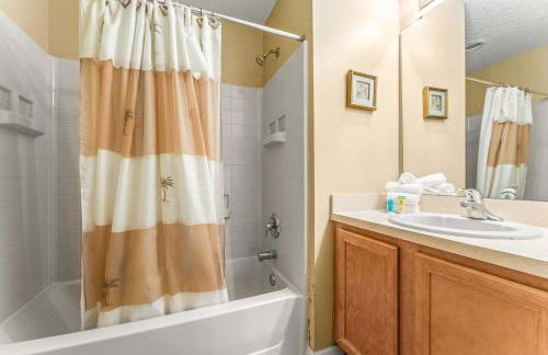 Tropical Oasis on Hypolita - Photo 29