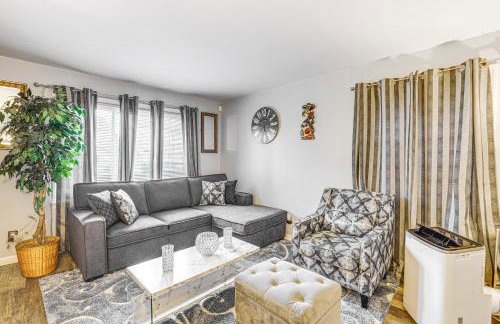 Newark Home with Deck and Fire Pit, 16 Mi to NYC! - Photo 1