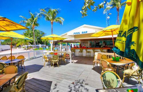 Coconut Castaway - Ocean Views, Walk to Beach, Golf Cart, Club Pool - Photo 39