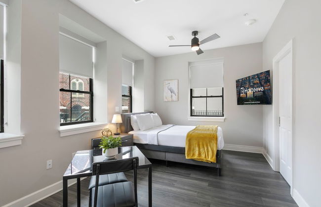 Bywater Suite Hotel - Photo 29