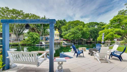 Waterfront Weeki Wachee Home with Fire Pit! - Foto 4