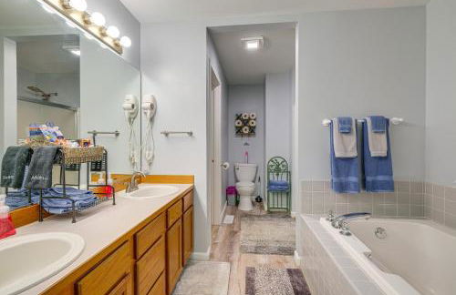 Family-Friendly Silverdale Home with Private Deck! - Foto 14