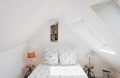 Maison du Passeur du XVIII siècle, classée, Authenticité et Confort avec Jardin SPA en option, proche Giverny, 1 heure de Paris - Foto 2