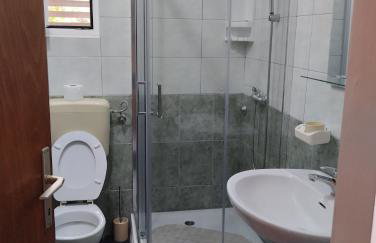 6 M, 50 m do plaže - Foto 50