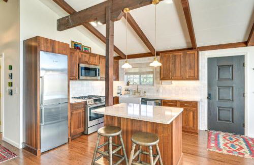 Cozy Mtn-View Chalet Less Than 2 Mi to Windham Slopes - Foto 7