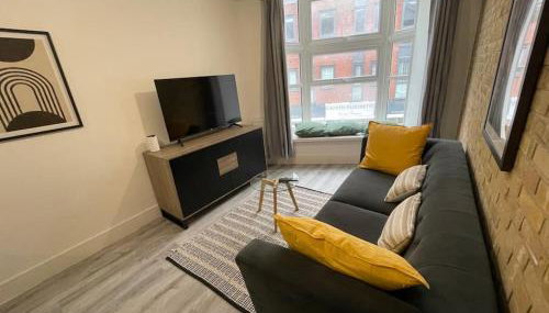 Stunning 1 bed central flat - Photo 4