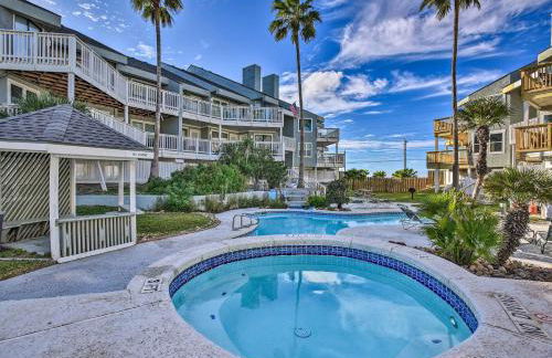 Balcony, Pool and Beach Access Port Aransas Condo! - Foto 1