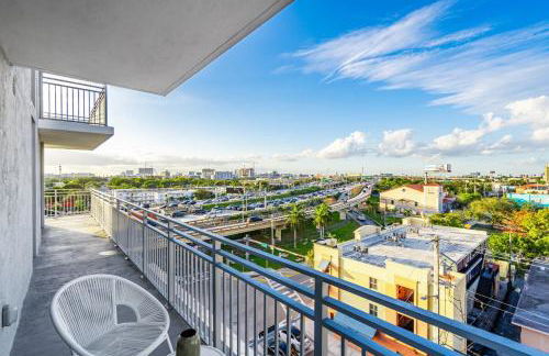 Brickell Border 3BR by Untitled Stay - Photo 51