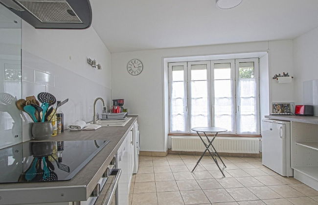 Spacious Holiday Home With Garden - Foto 8