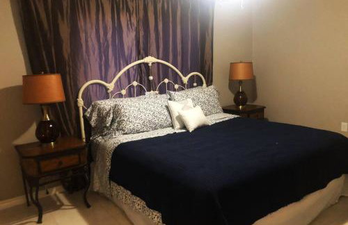 Spacious 2300SF, Recently Rehabbed, Large Living! - Foto 11