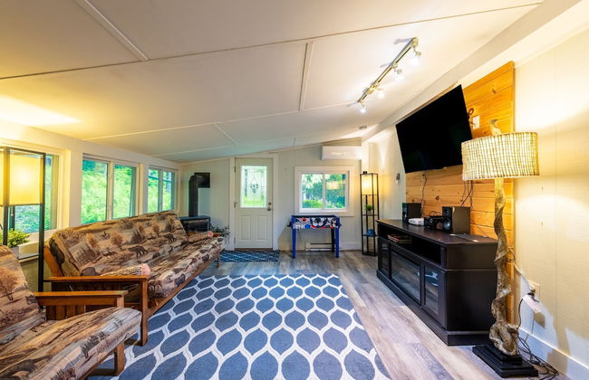 Sasa by Avantstay Deck Fire Pit Near Lake - Photo 16