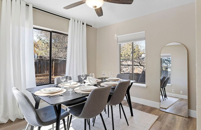 Elegant 4BD Reno Abode Close to Shops and Casinos - Foto 30