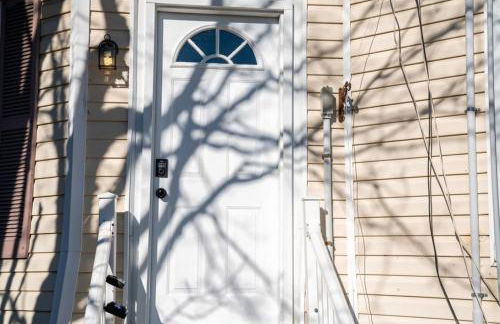 One Bed Retreat in Long Branch - Foto 17