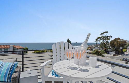 Penthouse Steps from Victoria Beach 180 degree ocean views - Foto 3