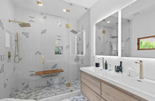 Luxury 4BR Villa with Private Pool in Los Angeles Crescent Heights - Foto 20