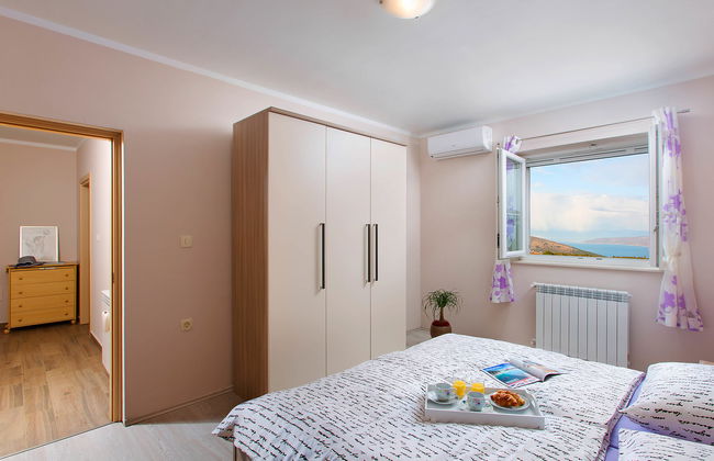 Detached Villa With Private Pool Located on Hill Overlooking Kvarner - Foto 21