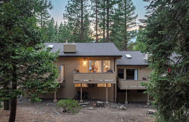 Tahoe Dreamin by Avantstay Central Location - Photo 32