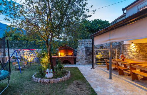 Villa POQUITO, heated pool - Zagvozd, Makarska region - Foto 9