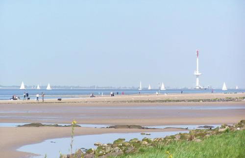 Apartment Elbe-Ferienwohnung mit Terrasse nah am Zentrum by Interhome - Foto 40