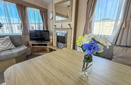 Homely 4 Berth Caravan For Hire In Lincolnshire At Sunnydale, Ref 35122S - Photo 8