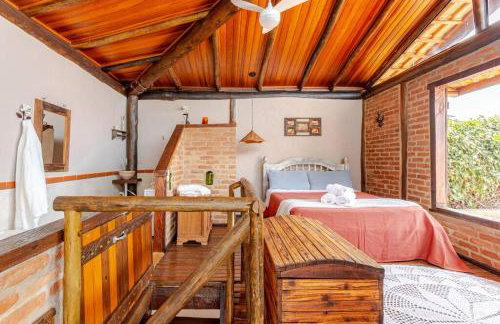 Casa de Hospedes Chalé Rustico com Banheira e Piscina Privativa a 1h de SP Espaço Totalmente Privativo - Foto 23