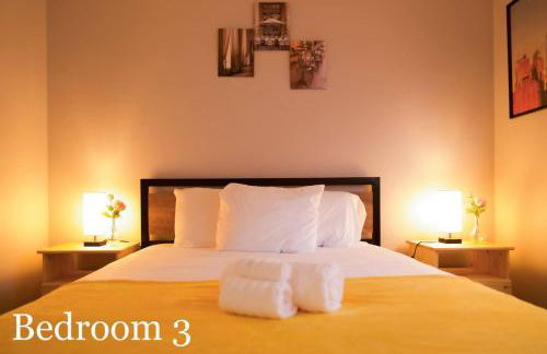 Enchanting Garden with Luxe Jacuzzi Spacious Yard - Foto 26