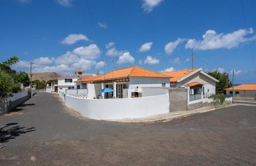 Casa da Palmeira by an island apart - Foto 17