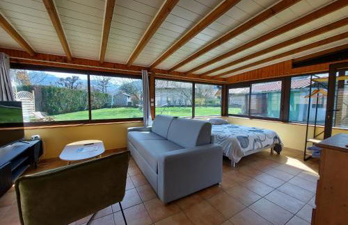 Entre lac et montagne, côté calme, spacieux 3 pièces avec grand jardin - Photo 11