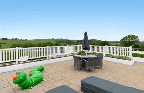 Tor Cottage -No Commercial Sign written Vehicles, Private Hot Tub , 2 Dogs Max,Fishing Nearby & Communal Swimming Pool ,Pool open April to September - Foto 44