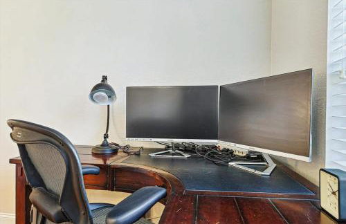 The Best of Lakeside Living - Luxury at its Finest - Photo 36