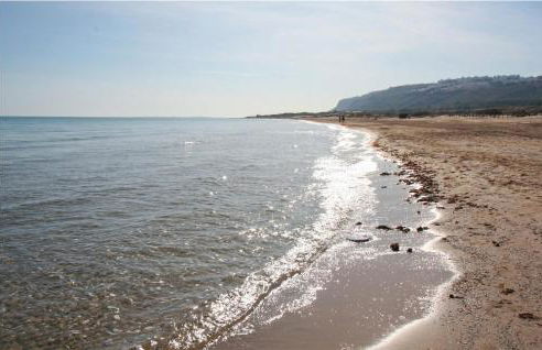 Awesome Apartment In Santa Pola - Photo 22