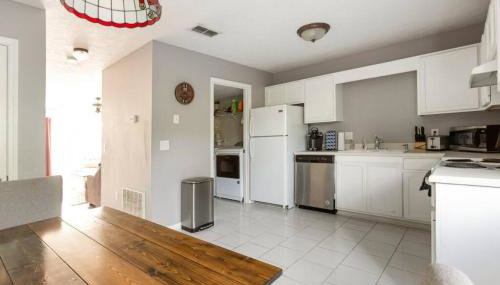 Bulldog Academy. Convenient to MSU. - Foto 4, stove, dishwasher, pet friendly, toaster, minibar