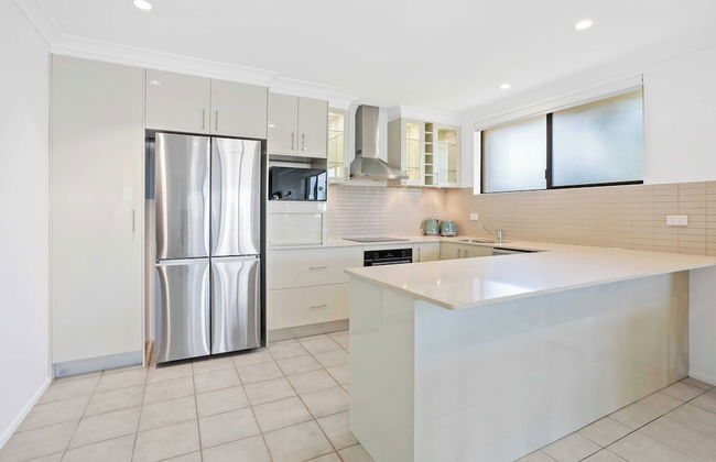 Little Palms by Burleigh Letting Co - Photo 18