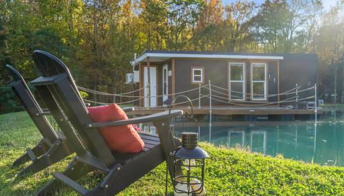 Tiny House Boat on a Tiny Lake Retreat - Foto 3