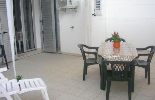 Apartment Helle Kellerwohnung by Interhome - Foto 2