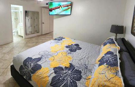 Quiet house with pool heater, patio, BBQ, citrus - Foto 18