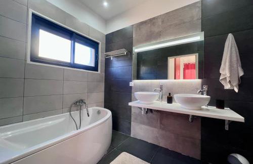 Superbe maison de plain pied à Saint Esteve - Foto 26