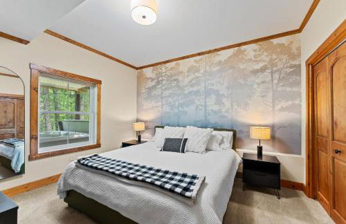 Gorgeous 5 Bdr with Hot Tub - Walk to Holi-Mont! - Foto 11